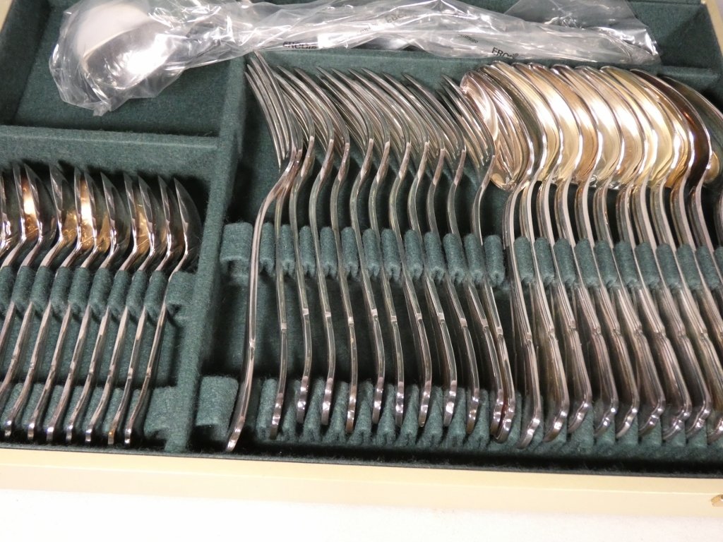 Ercuis Victoria Contours, 12-piece Silver-plated Cutlery Set-photo-3
