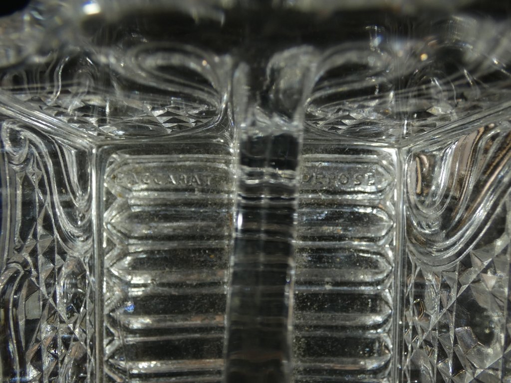 Baccarat, range courrier ou lettres à 2 compartiments en cristal moulé signé, époque XIX ème-photo-6