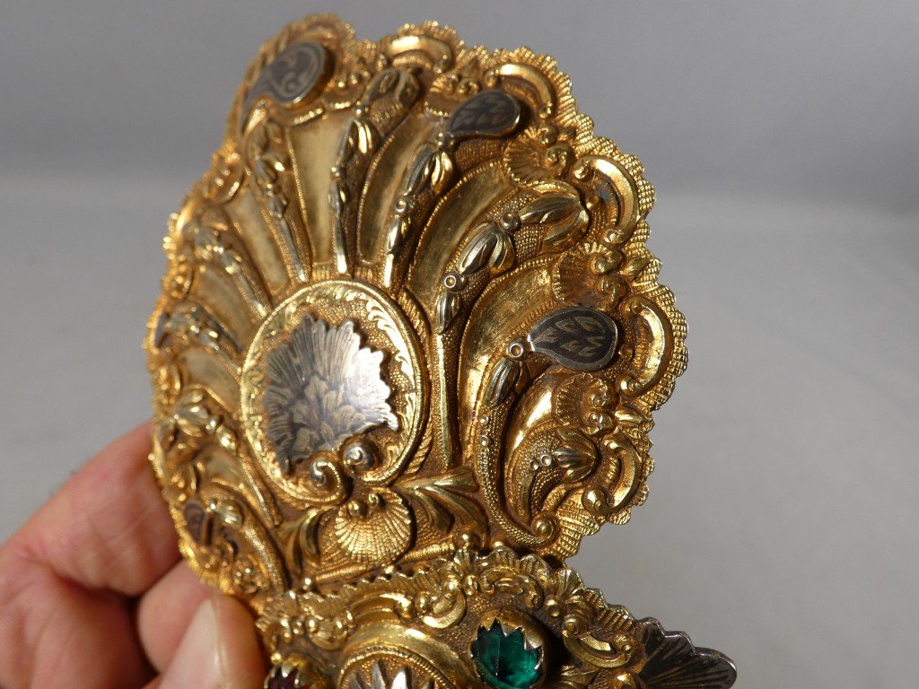 Grande boucle de ceinture de costume traditionnel, métal repoussé doré — XIXe siècle-photo-4