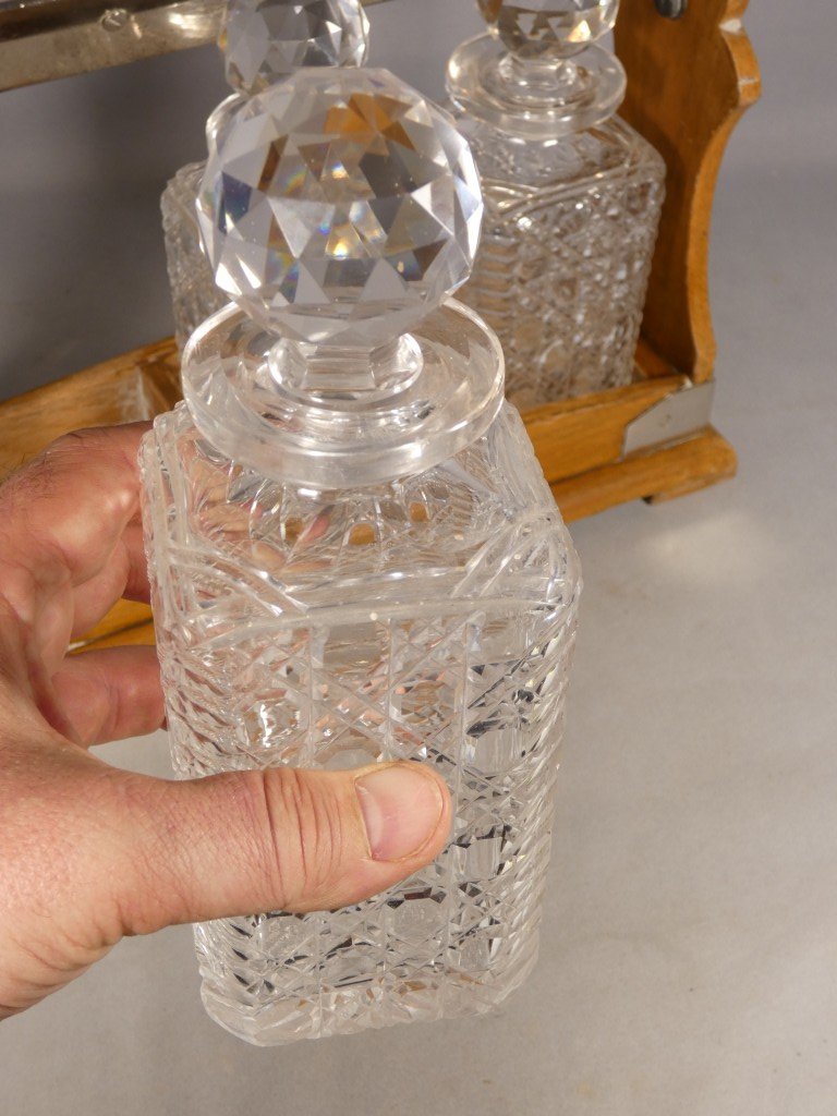 Cave à whisky ou alcool fort, 3 carafes dans coffret bois et fer, époque 1920-photo-3