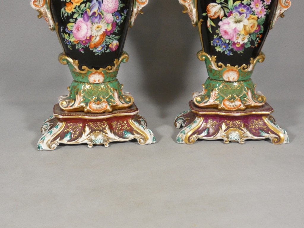 Fleurs et fruits -Paire de vases rocaille en porcelaine de Paris, vers 1850, dlg Jacob Petit-photo-3