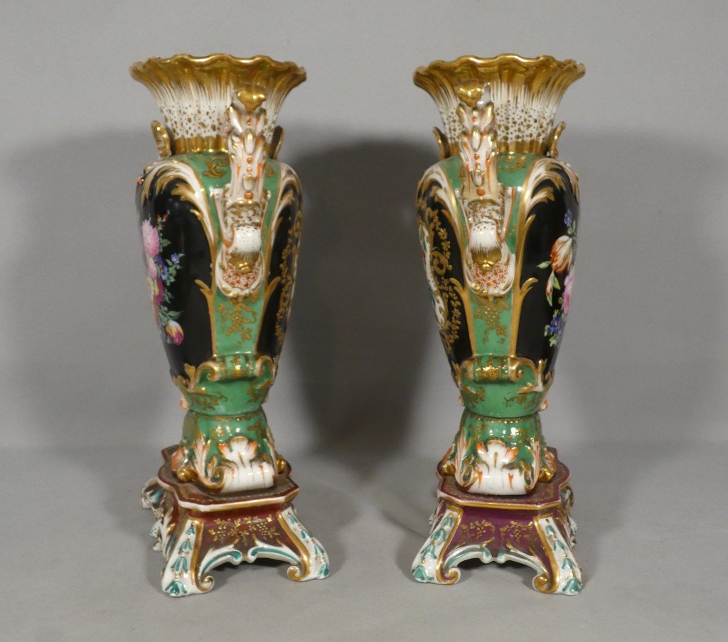 Fleurs et fruits -Paire de vases rocaille en porcelaine de Paris, vers 1850, dlg Jacob Petit-photo-4