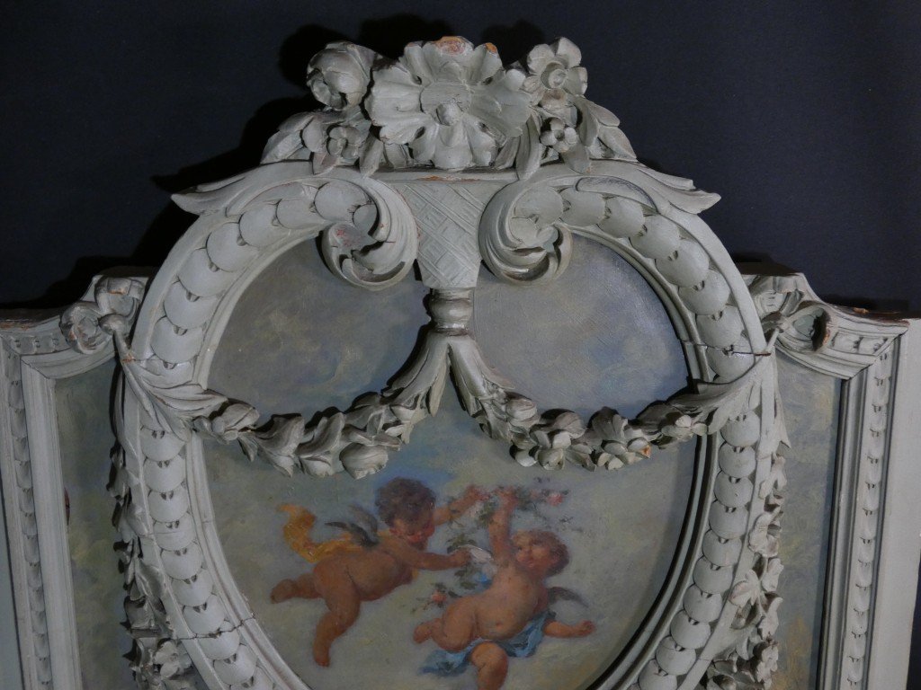 Les angelots - paire de dessus de porte de style Louis XVI en bois laqué, époque 1900-photo-2