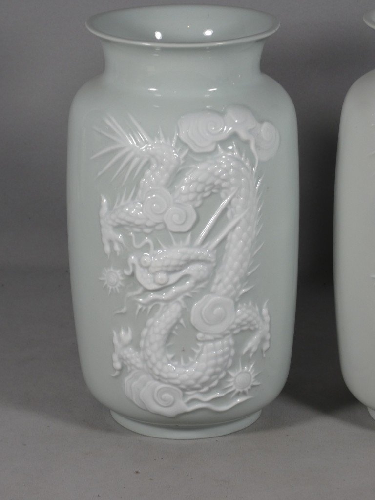 "with Dragons," Raynaud Limoges, Pair Of Celadon And White Porcelain Vases, Paste-on-paste Technique-photo-2