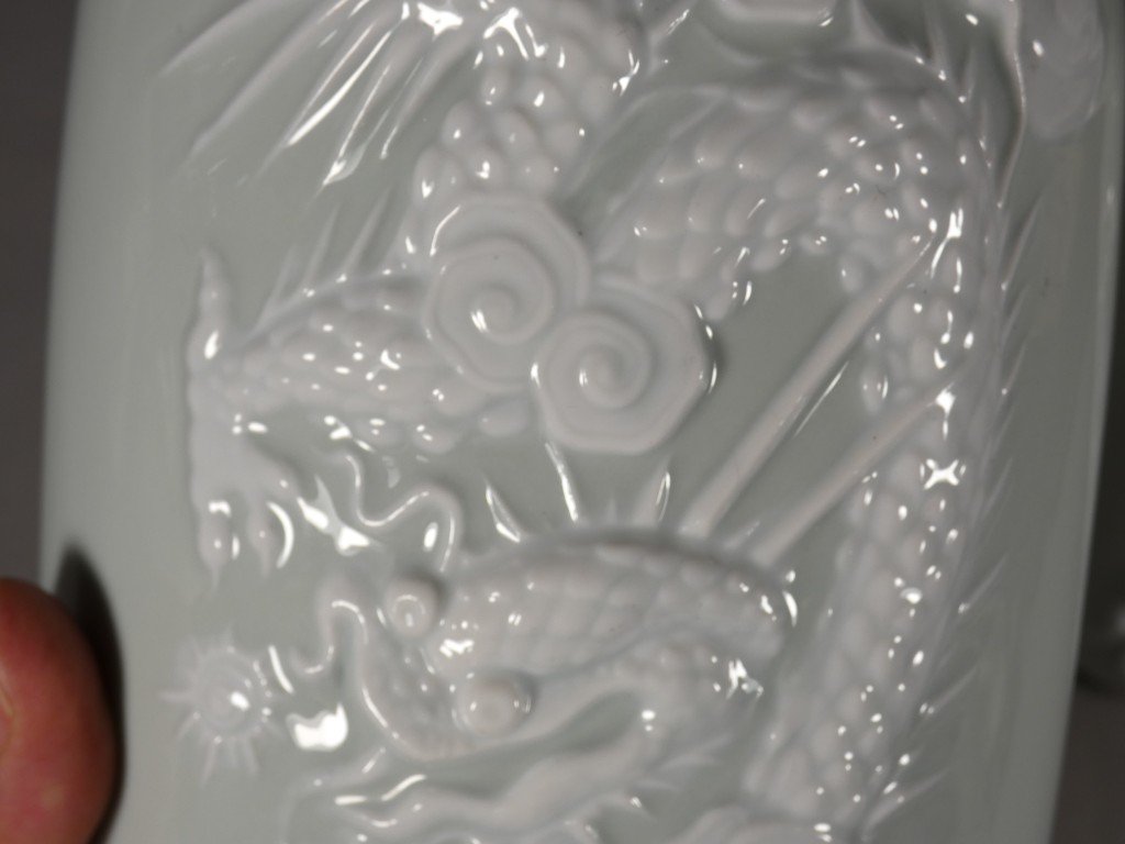 "with Dragons," Raynaud Limoges, Pair Of Celadon And White Porcelain Vases, Paste-on-paste Technique-photo-3