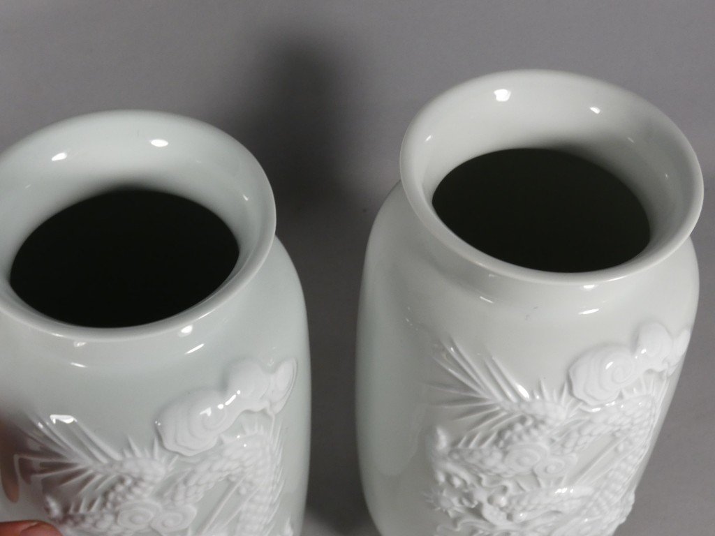 "with Dragons," Raynaud Limoges, Pair Of Celadon And White Porcelain Vases, Paste-on-paste Technique-photo-2