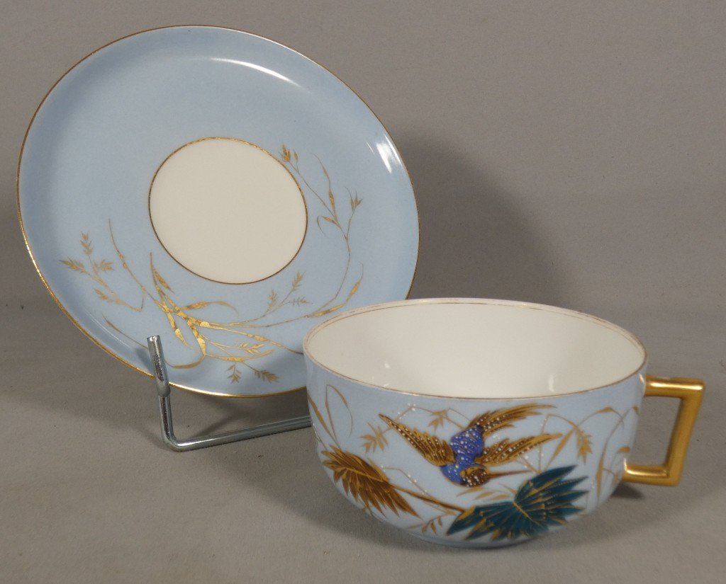 Martin p&ecirc;cheur, tasse de collection en porcelaine de Limoges, &eacute;poque XIX &egrave;me si&egrave;cle