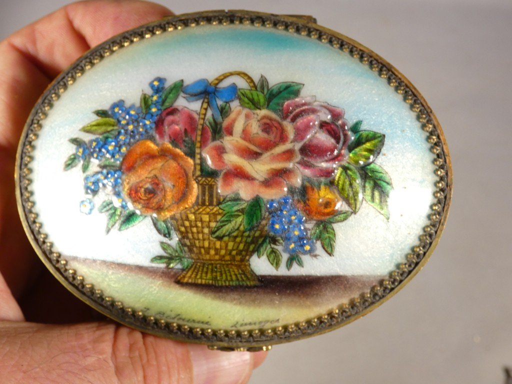 Email From Limoges By Bétourné, Brass And Enamel Jewelry Box With Floral Decoration-photo-2
