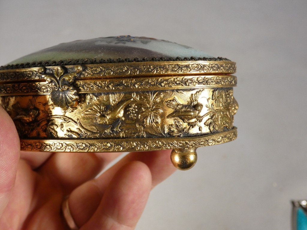 Email From Limoges By Bétourné, Brass And Enamel Jewelry Box With Floral Decoration-photo-4