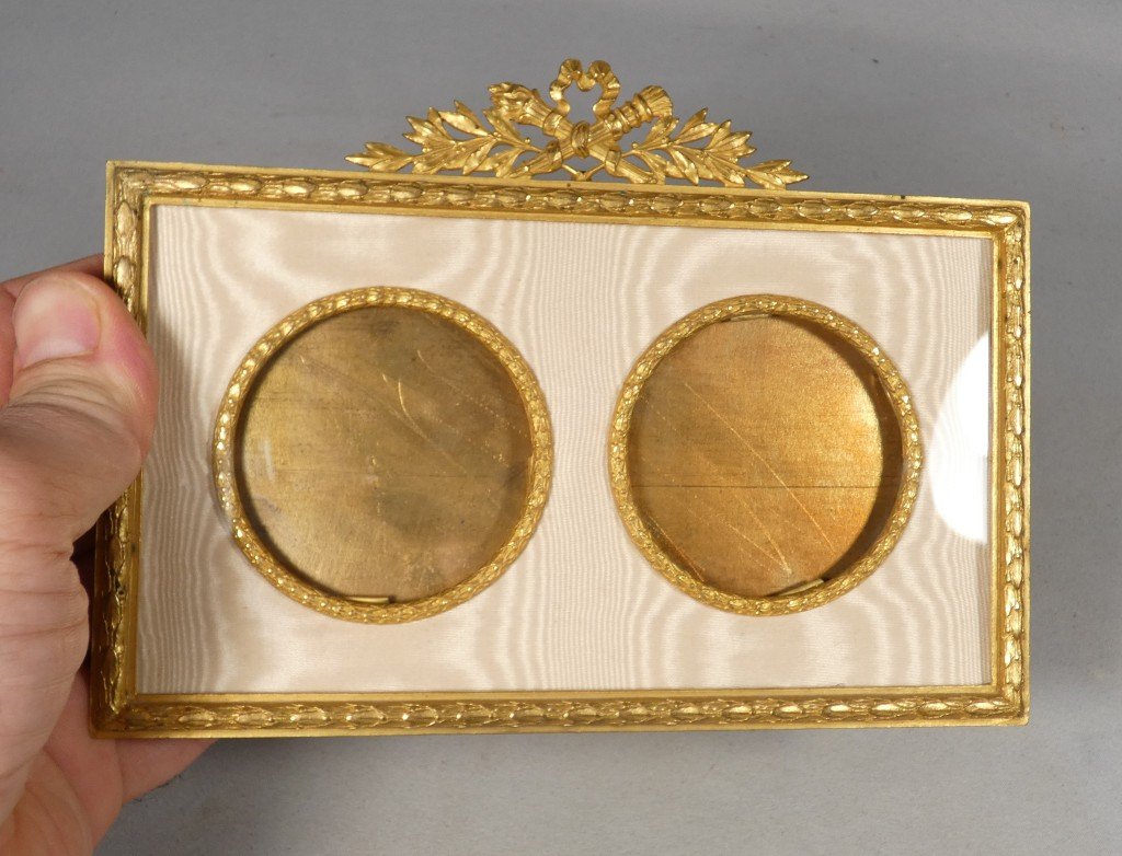 Double cadre photo de style Louis XVI en bronze doré, époque XIX ème-photo-4