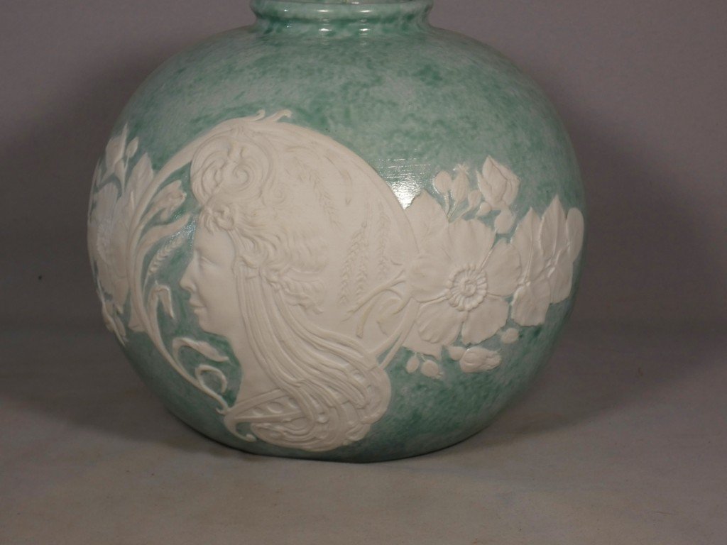 Art Nouveau, Rare Vase Pâte Sur Pâte Visage De Femme En Biscuit Sur Porcelaine, Limoges 1900-photo-2