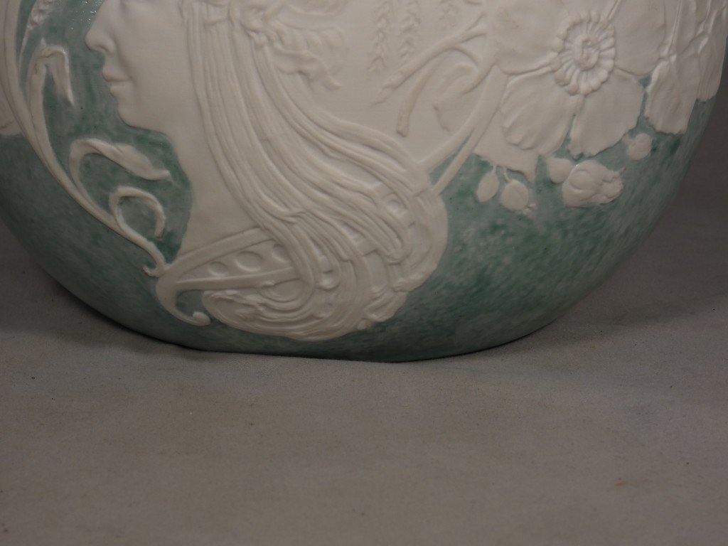 Art Nouveau, Rare Vase Pâte Sur Pâte Visage De Femme En Biscuit Sur Porcelaine, Limoges 1900-photo-3