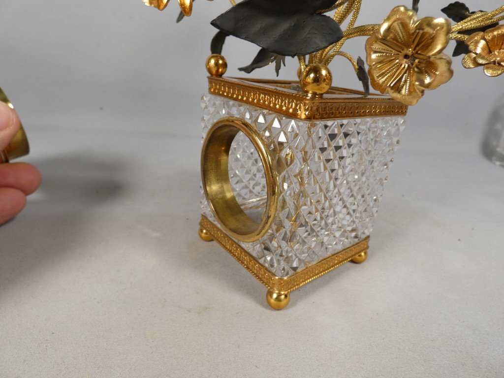 Pendulette de table en cristal et bronze au bouquet de fleurs, Hour Lavigne, vers 1960-photo-6