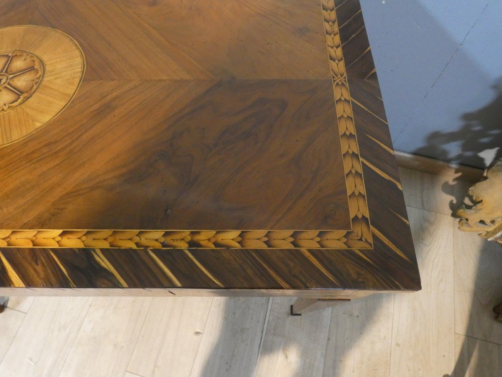 Table de salon formant bureau en marqueterie – Italie du Nord, fin du XVIIIᵉ siècle-photo-3