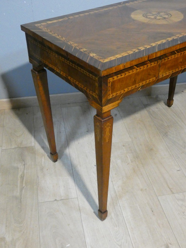 Table de salon formant bureau en marqueterie – Italie du Nord, fin du XVIIIᵉ siècle-photo-5