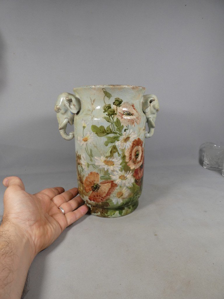 Vase à anses en forme de têtes d’éléphant, faïence de Montigny-sur-Loing, atelier Schopin XIX-photo-3