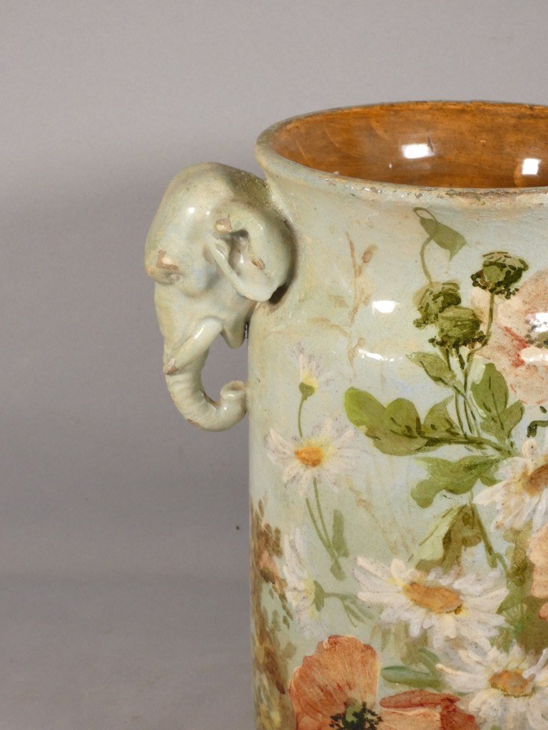 Vase à anses en forme de têtes d’éléphant, faïence de Montigny-sur-Loing, atelier Schopin XIX-photo-1