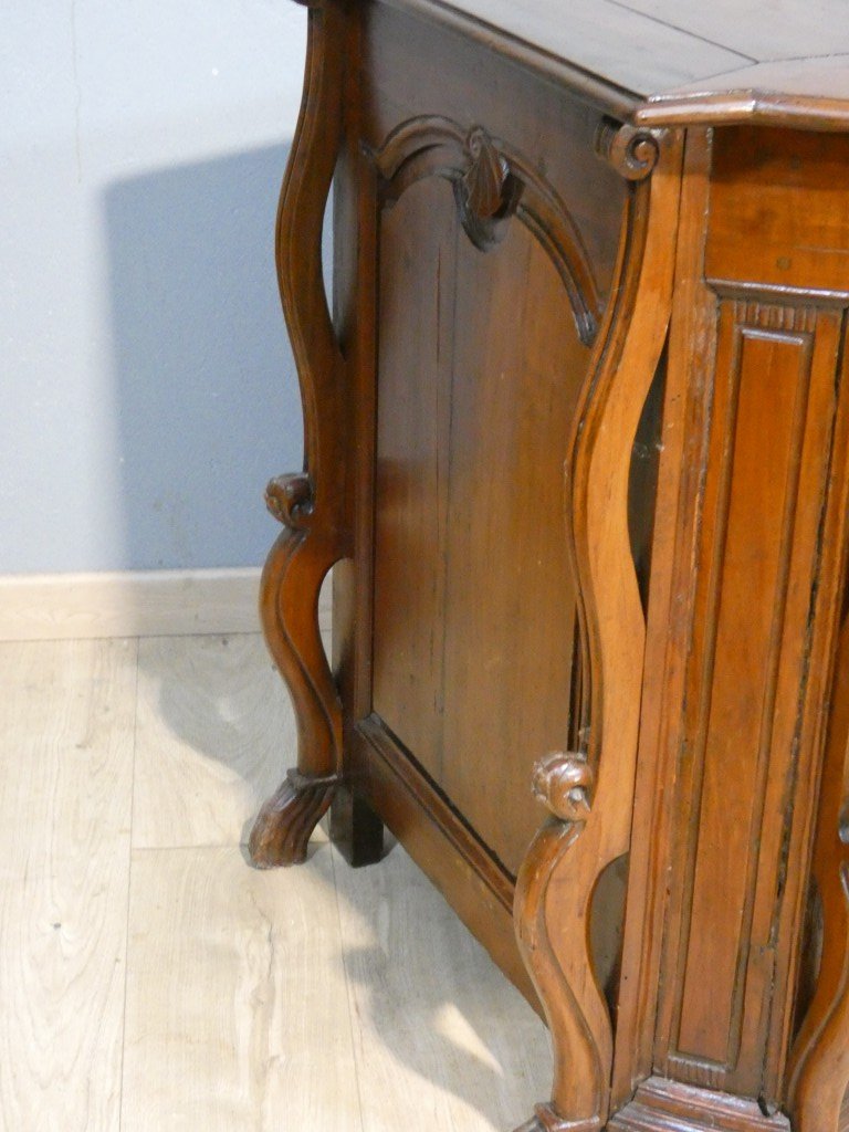 Importante commode Mazarine en merisier massif – Époque Louis XIV / Régence – début XVIII ème-photo-4