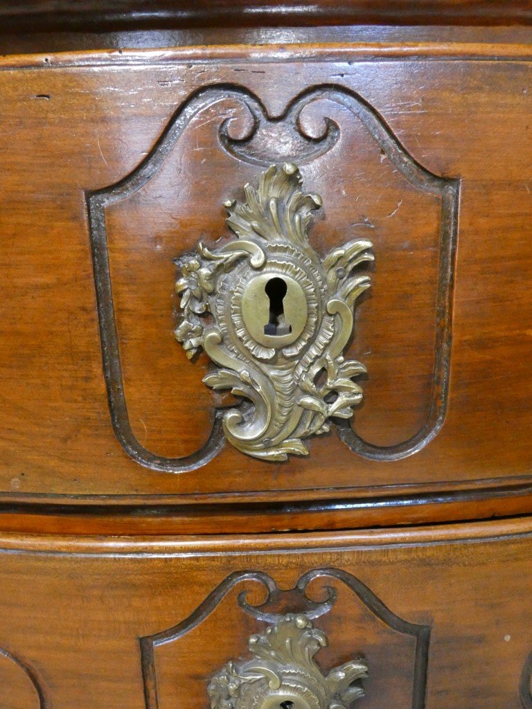 Importante commode Mazarine en merisier massif – Époque Louis XIV / Régence – début XVIII ème-photo-5