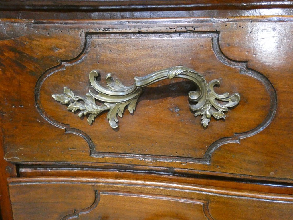 Importante commode Mazarine en merisier massif – Époque Louis XIV / Régence – début XVIII ème-photo-6
