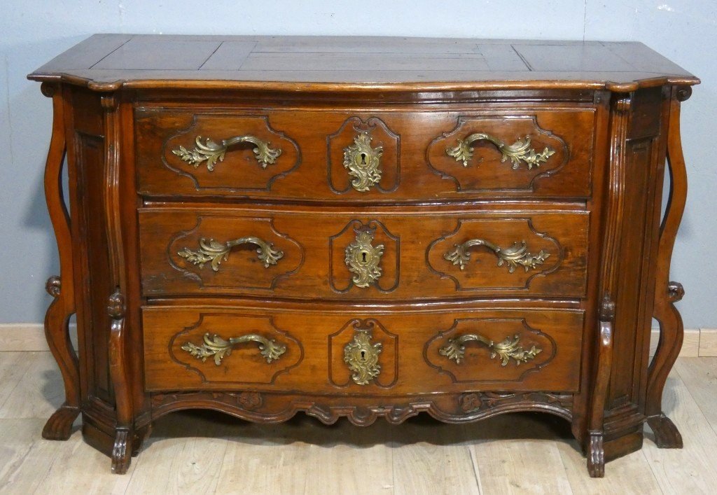Importante commode Mazarine en merisier massif – Époque Louis XIV / Régence – début XVIII ème