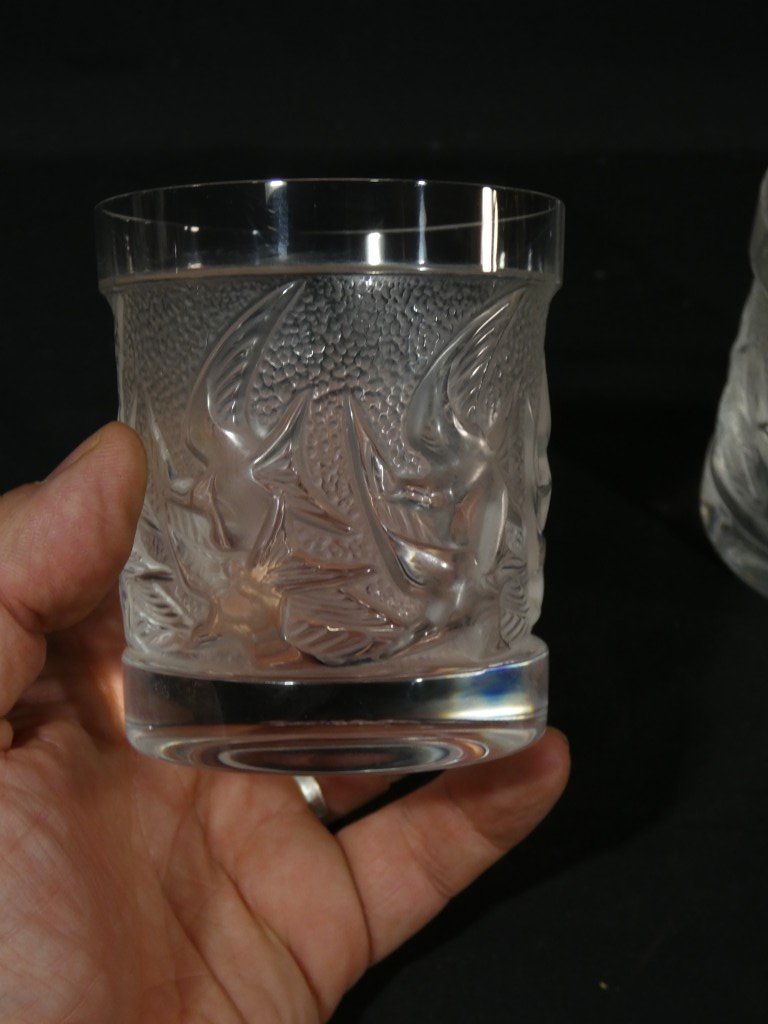 Lalique France, 2 verres à whisky aux hirondelles en cristal clair et satiné-photo-2
