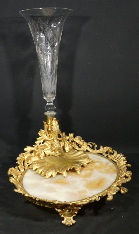 Centre de table Napoléon III en bronze doré, onyx et cristal gravé – XIXe siècle