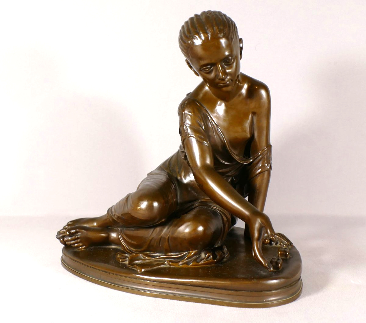 "the Girl Playing Jacks," Bronze With A Brown Antique-style Patina, Barbedienne And Collas, 19th Century 