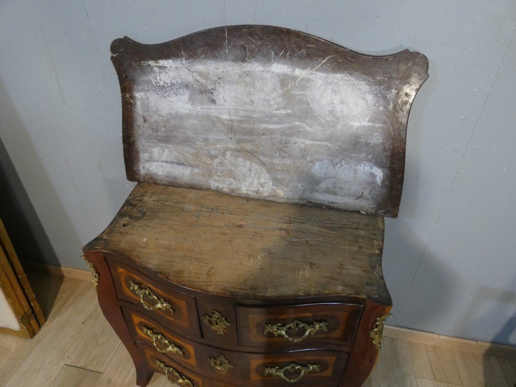 Commode Louis XV estampillée A. Moreau – placage de bois de rose, XVIIIe siècle-photo-8
