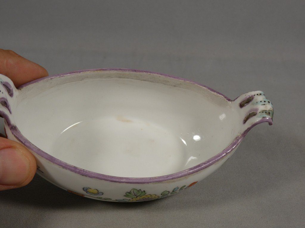 18th-century Chantilly – Rare Covered Sugar Bowl In Soft Porcelain, Kakiemon Design-photo-1