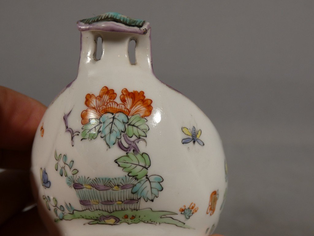 18th-century Chantilly – Rare Covered Sugar Bowl In Soft Porcelain, Kakiemon Design-photo-3