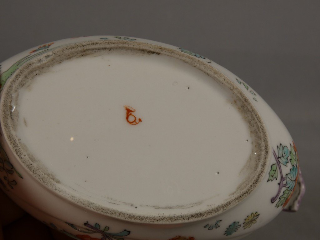 18th-century Chantilly – Rare Covered Sugar Bowl In Soft Porcelain, Kakiemon Design-photo-5