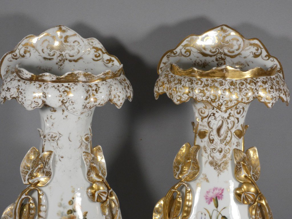 Grande paire de vases à cornet néo-rocaille en porcelaine, probablement Limoges, vers 1850-1870-photo-3