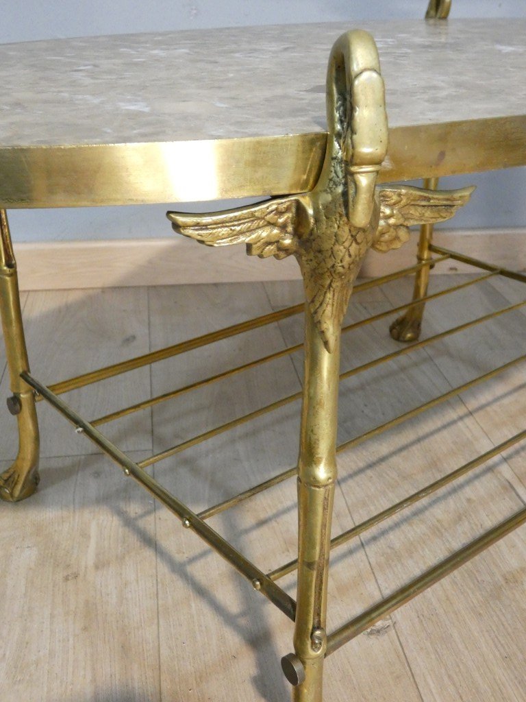 Table basse néoclassique en bronze et laiton aux cygnes, plateau de marbre – vers 1960, Jansen?-photo-4