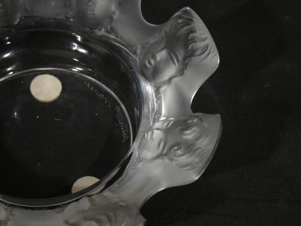 Lalique France – Vide-poche / cendrier modèle Saint-Nicolas aux huit visages – Cristal satiné-photo-4