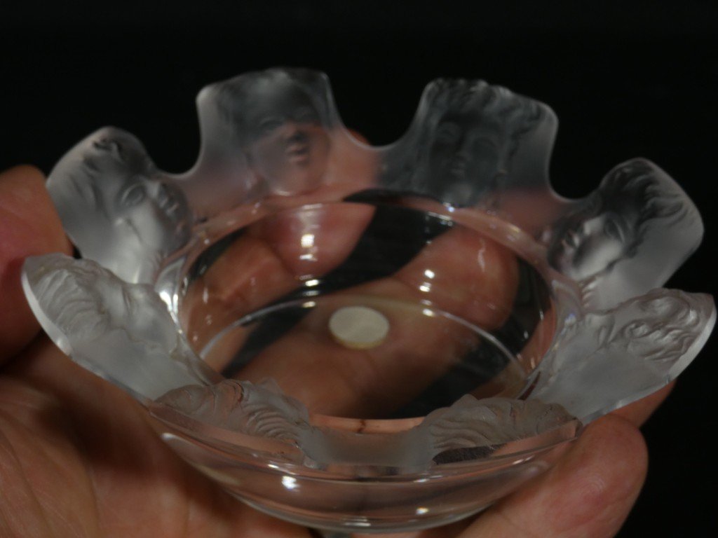 Lalique France – Vide-poche / cendrier modèle Saint-Nicolas aux huit visages – Cristal satiné-photo-7