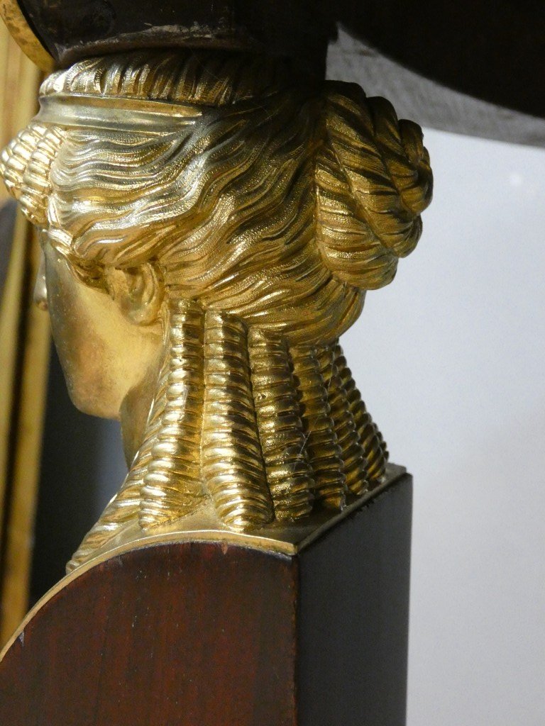 Guéridon tripode d’époque Empire en acajou, bronzes dorés et marbre noir, vers 1810-1820-photo-2
