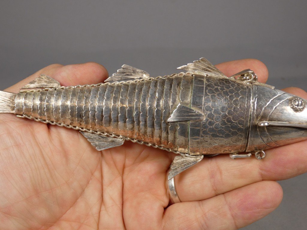 Large Articulated Fish Box In Solid Silver, Spain, Ca. 1960-photo-4