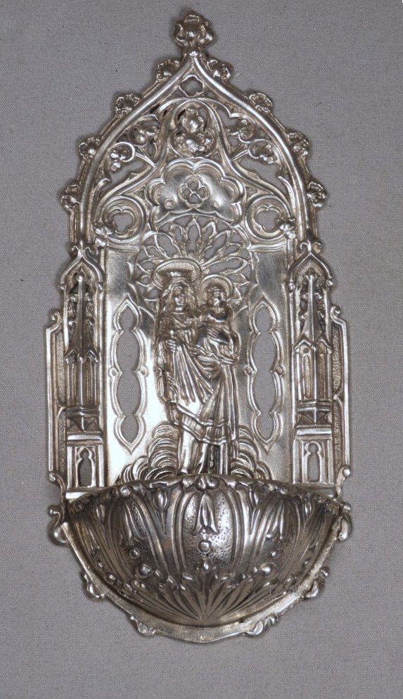Solid Silver Devotional Font Depicting The Virgin And Child—neo-gothic Style, 19th Century