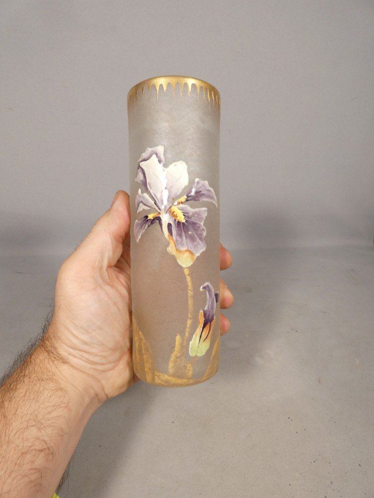 Frosted Glass Cylindrical Vase With Enameled Iris Design And Gold Accents – Art Nouveau Period, 1910-photo-4
