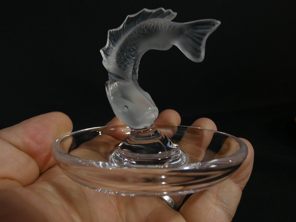 Lalique France – Vide-poche au poisson en  Cristal satiné-photo-3