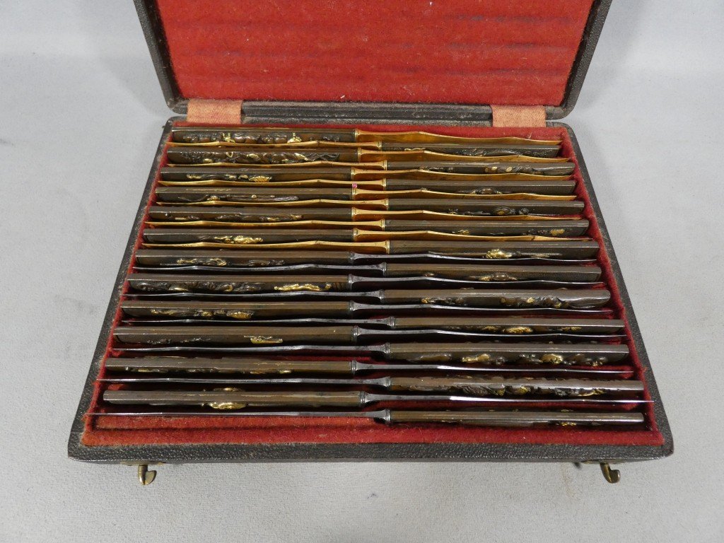 Set Of 24 Japanese Knives In Patinated And Gilded Bronze, Meiji Period – Aucoc Aîné Case-photo-2