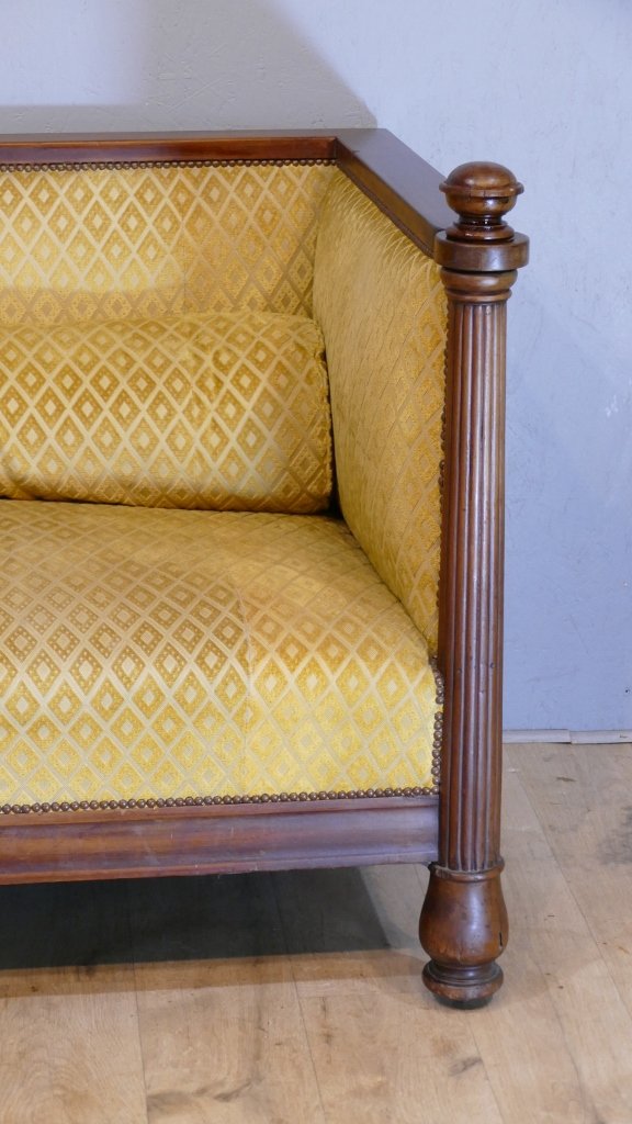 Neoclassical Mahogany Sofa With Fluted Columns – 19th Century-photo-3