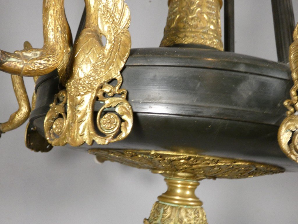 Grand lustre de style Empire en bronze doré et tôle patinée à décor de cygnes – Vers 1900-photo-2