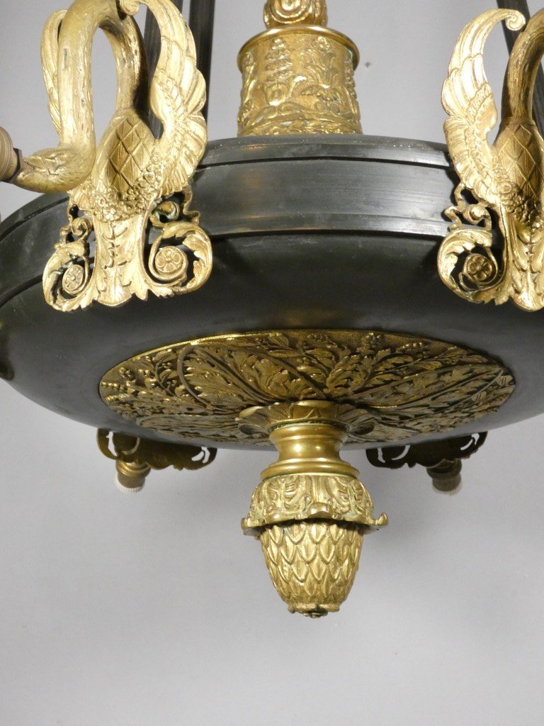Grand lustre de style Empire en bronze doré et tôle patinée à décor de cygnes – Vers 1900-photo-5