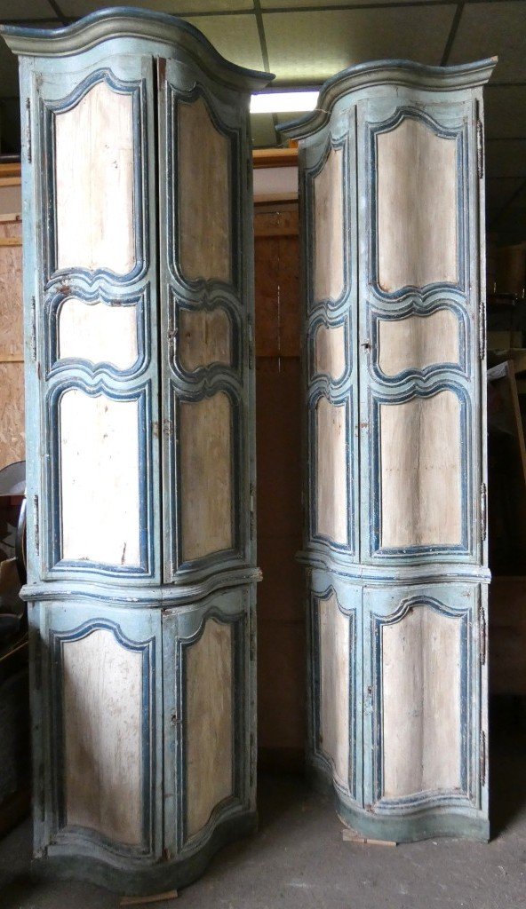 Exceptionnelle paire d'encoignures monumentales de boiserie d'époque Louis XV – XVIIIe siècle 