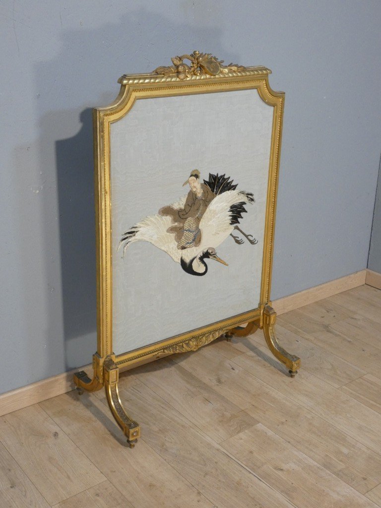 Pare-feu de style Louis XVI en bois doré décor d’une remarquable broderie asiatique  Époque XIX-photo-5