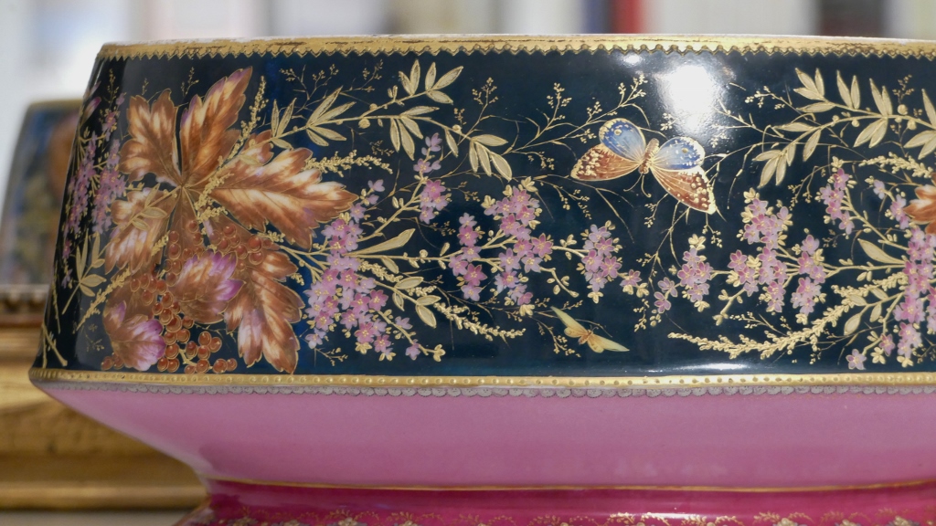 Grande Jardinière Ovale En Porcelaine Peinte Main, Décor Fleurs En Papillons, XIX ème-photo-2