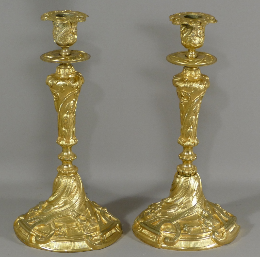 Paire De Flambeaux, Bougeoirs En Bronze Doré, époque Fin XIX ème De Style Napoléon III