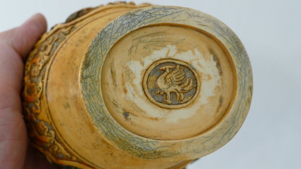 Vase Asiatique En Ivoire Sculpté, Gravé Et Polychromé, Décor De Pivoines Et d'Oiseaux, XIX ème-photo-5